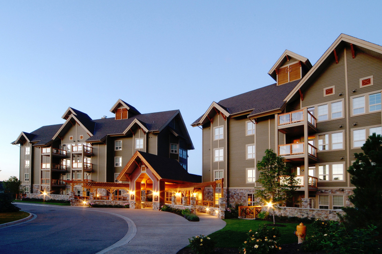 Exterior & Views 2, Predator Ridge Resort, North Okanagan