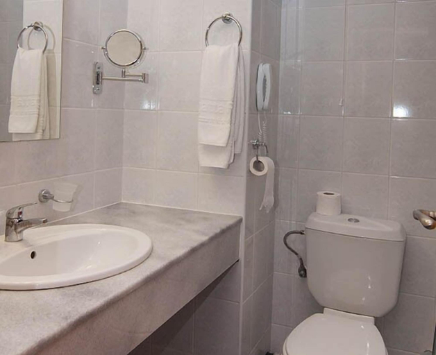 Bathroom 4, Regatta Palace Hotel, Nesebar