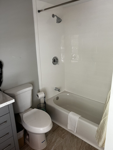 Bathroom 4, Captains Quarters Motel & Conference Center, Barnstable
