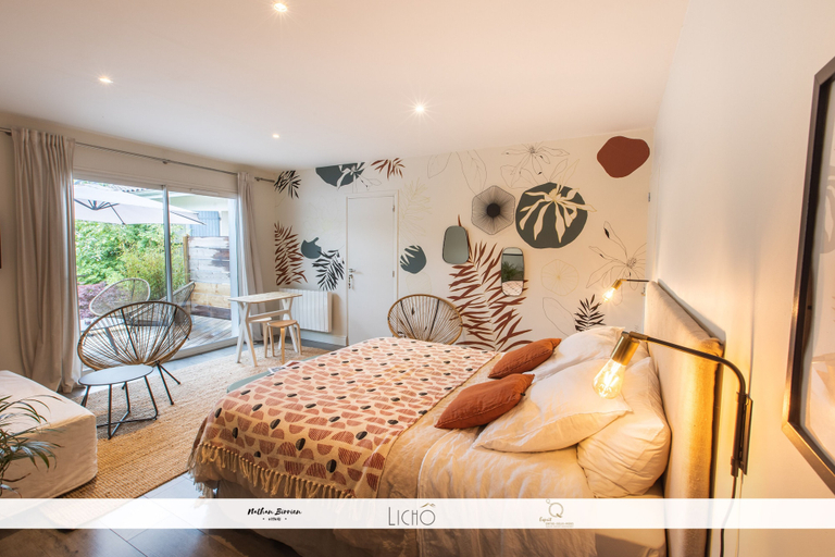 Bedroom 5, Ker Amice, Gironde