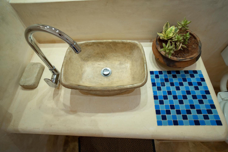 Bathroom 5, Eden Estates & Boutique Lodge, SC Njewa
