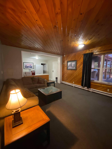 Bedroom 2, Stoco Lake Lodge, Hastings