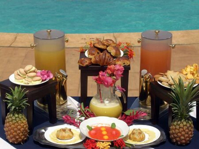 Food & Drinks 5, Mariador Palace, Conakry