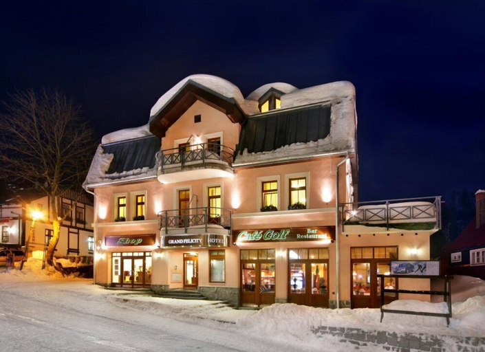 Exterior & Views 2, Hotel Grand, Trutnov