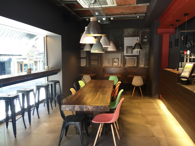 Food & Drinks 5, Hotel Tudel