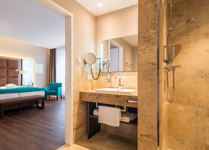 Bathroom 4, Hollywood Media Hotel, Berlin