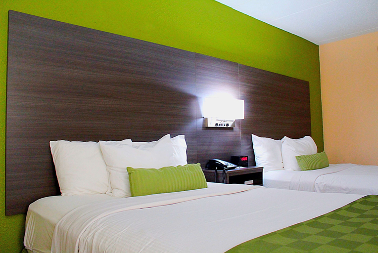 Bedroom 3, Baymont by Wyndham Springfield, Clark