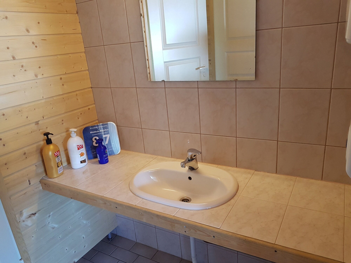Bathroom 4, Miekkala Majoitus, South Karelia
