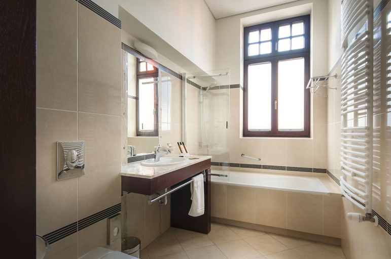Bathroom 5, Hotel Grand Sal, Kraków City
