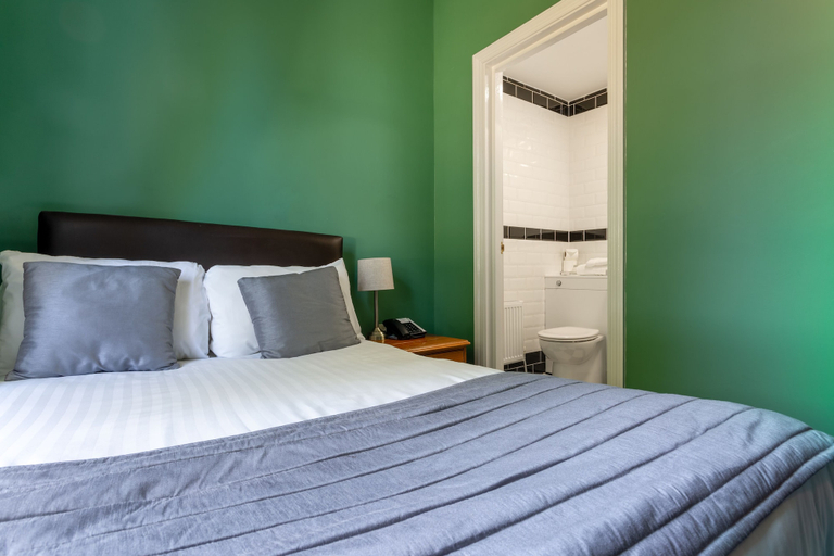 Bedroom 3, Woodland Manor Hotel, Bedfordshire