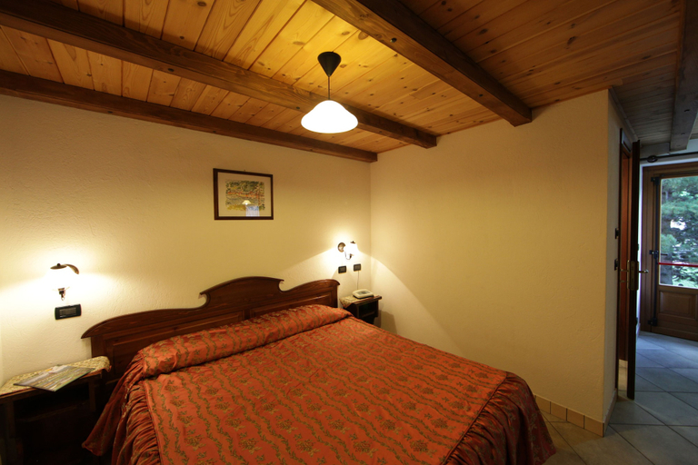 Bedroom 3, Hotel Santa San, Aosta