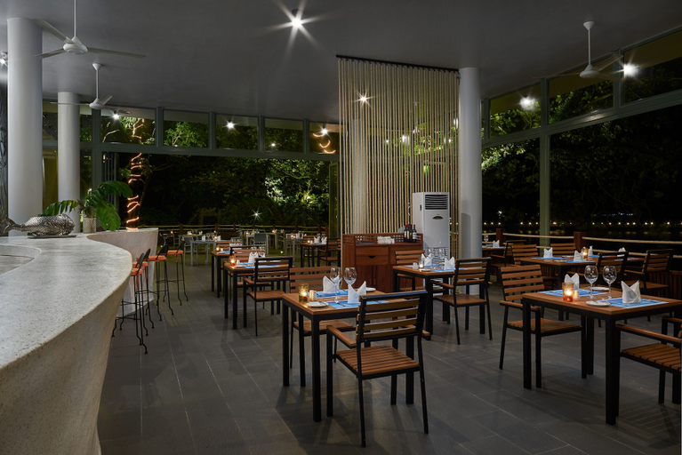 Food & Drinks 5, Independence Hotel by Dara, Sihanoukville