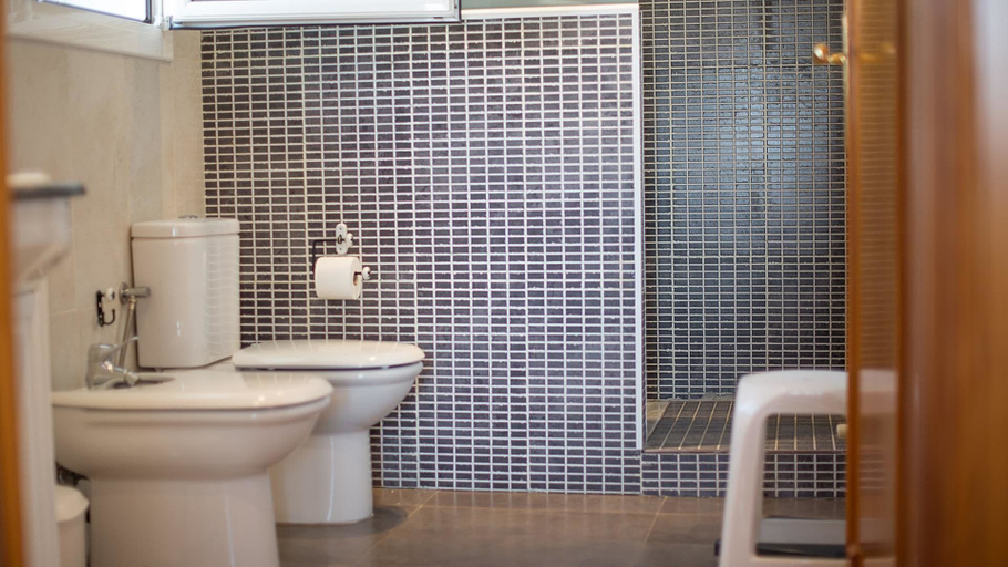 Bathroom 4, Tania House, Tarragona