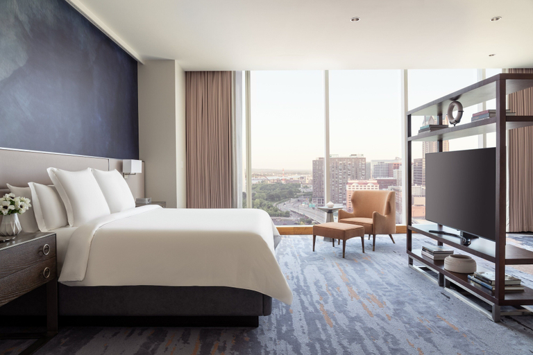 Bedroom 3, Four Seasons Hotel St Louis, Saint Louis