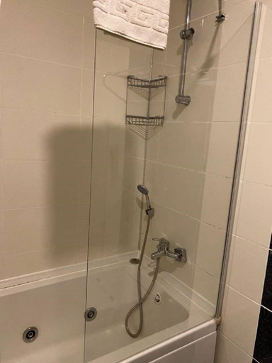 Bathroom 5, Paradise Island Hotel, Gebze