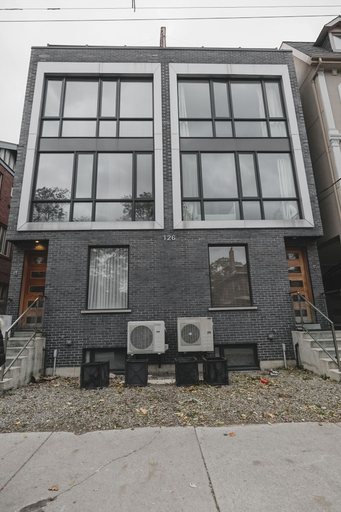 Exterior & Views, 3 Bedrooms Design Home, Toronto