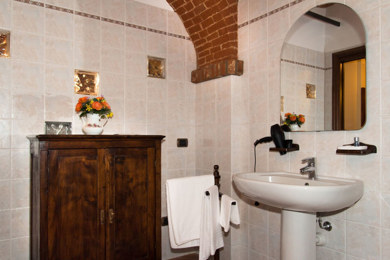 Bathroom 5, Casa Del Grande Vecchio, Torino