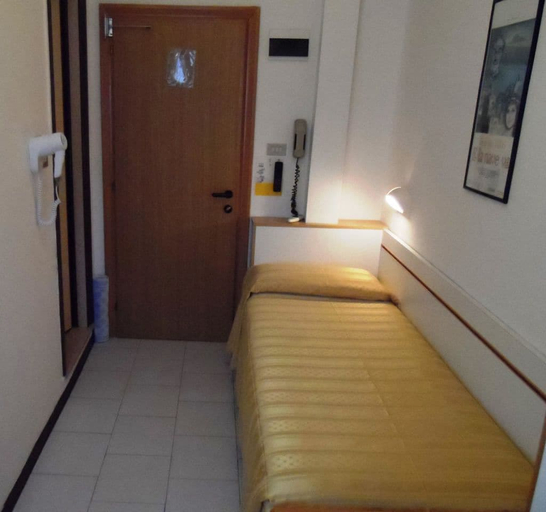 Bedroom 3, Hotel La Dolce Vita, Rimini