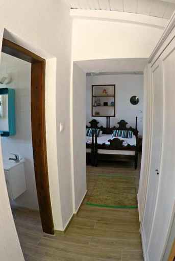 Bedroom 4, Villa Ariadni, Thessaly