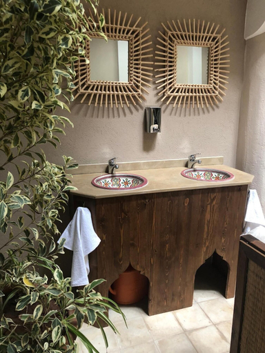 Bathroom 5, Bed Square - Hostel, Marrakech