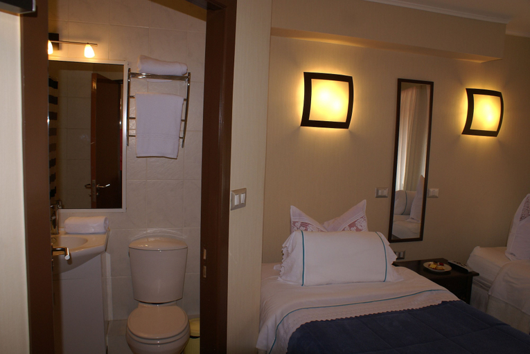 Bedroom 2, Hotel Baviera, Ñuble