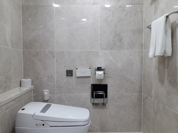 Bathroom 3, Ramada Suites by Wyndham Geoje, Geoje