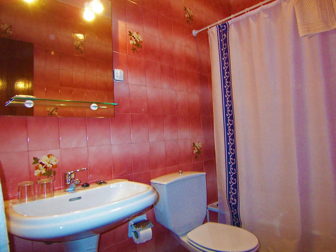 Bathroom 4, Hostal Las Perdices, Granada