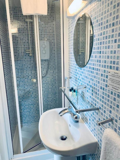 Bathroom 4, New Steine, Brighton and Hove