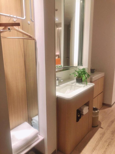 Bathroom 3, Nanjing Gold Star Hotel, Nanjing