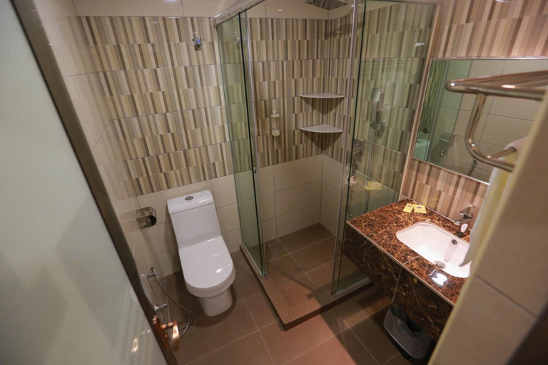 Bathroom 4, Pantai Regal Hotel, Kuantan