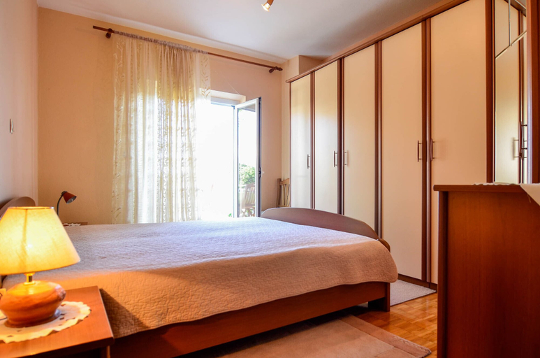 Bedroom 2, Apartments Marina, Orebić