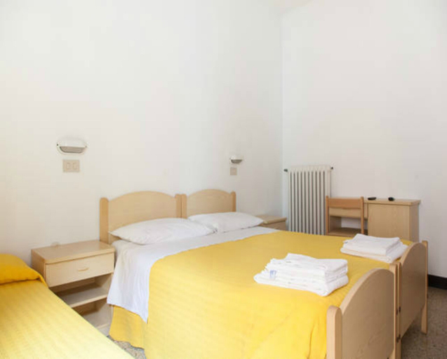 Bedroom 2, Hotel Ronconi, Rimini