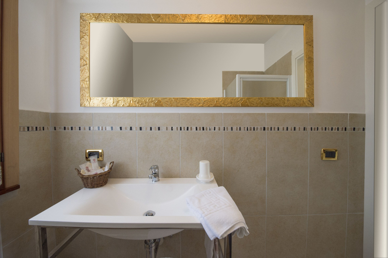 Bathroom 5, Hotel La Rescossa, Venezia