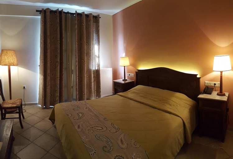 Bedroom 4, Bacchus, West Greece