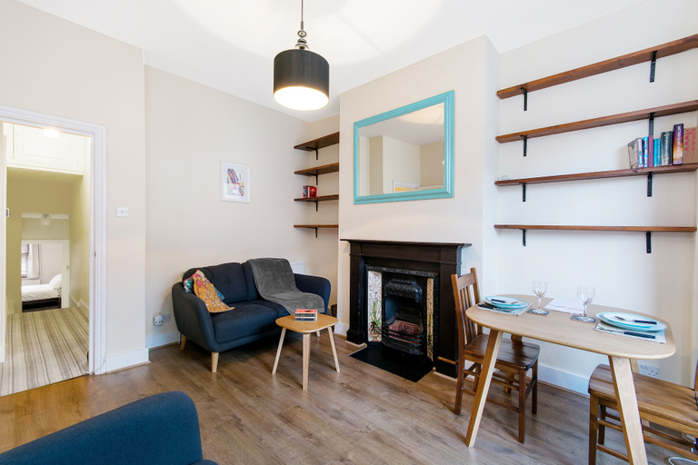Others 4, Simon Apartment - London Launchpad, London