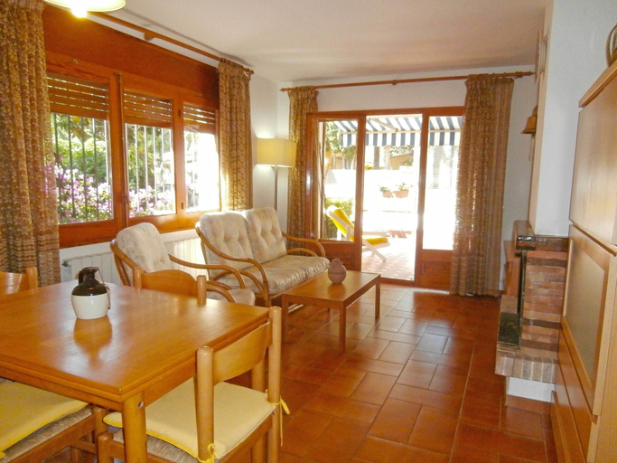 Others 4, Apartment Alier, Girona