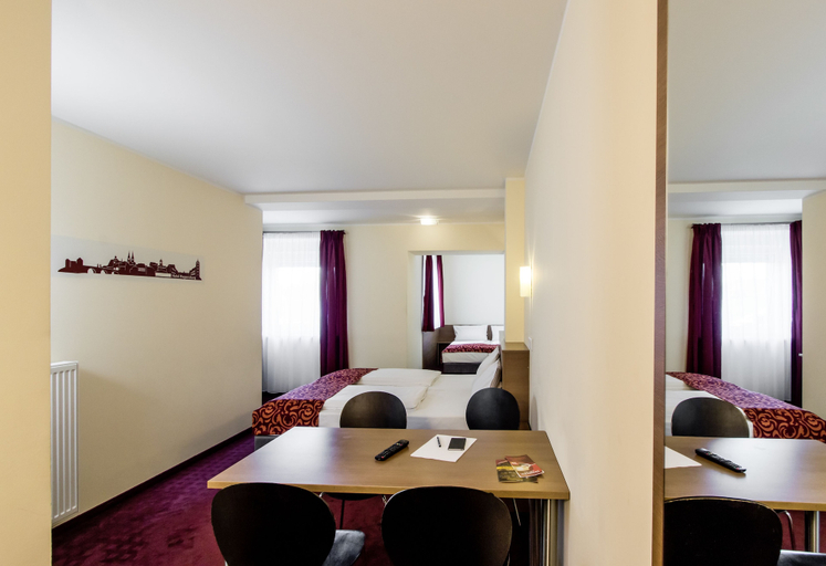 Bedroom 3, Dream Inn Hotel Regensburg, Regensburg