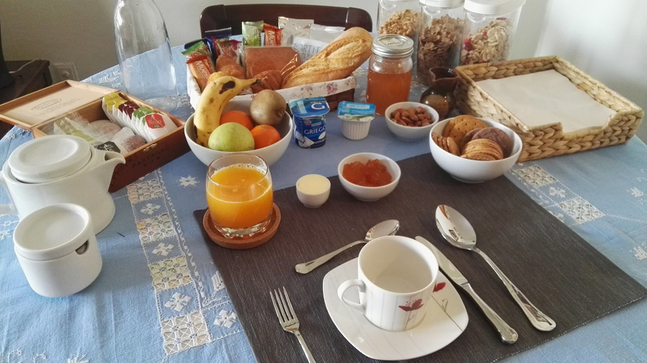 Food & Drinks 5, Casa Carlini Homestay, Vizcaya