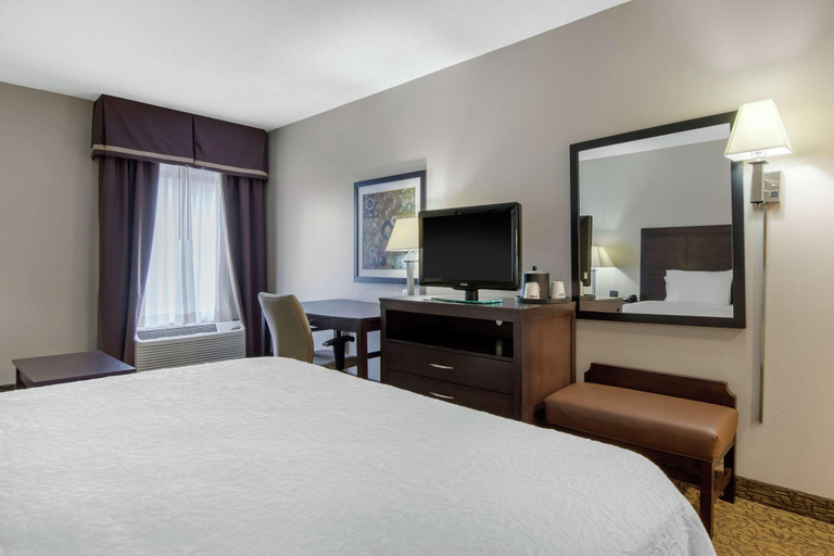 Bedroom 3, Hampton Inn Mebane, Alamance