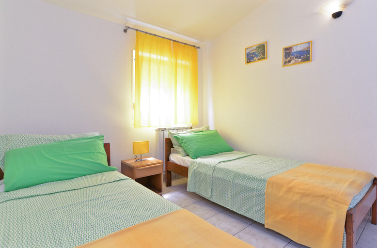 Bedroom 2, Apartments Tanja 100, Pula