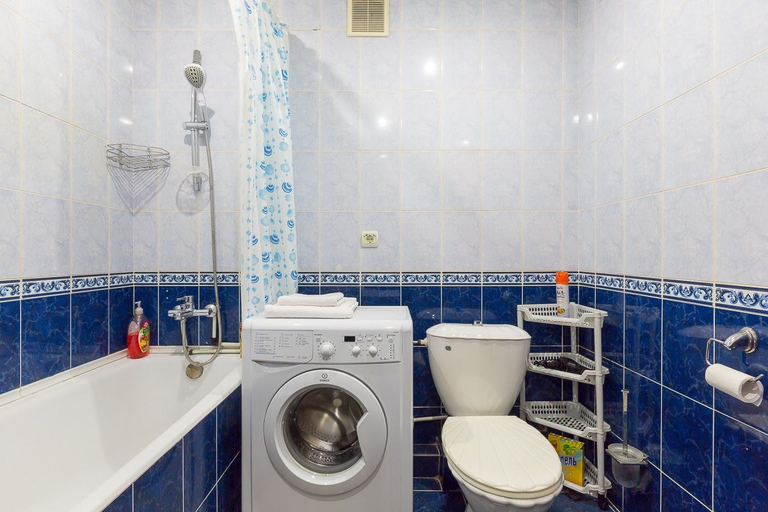 Bathroom 3, Dobriye Sutki - Krasnogvardeiskiy 15a, Podol'skiy rayon