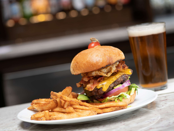 Food & Drinks 9