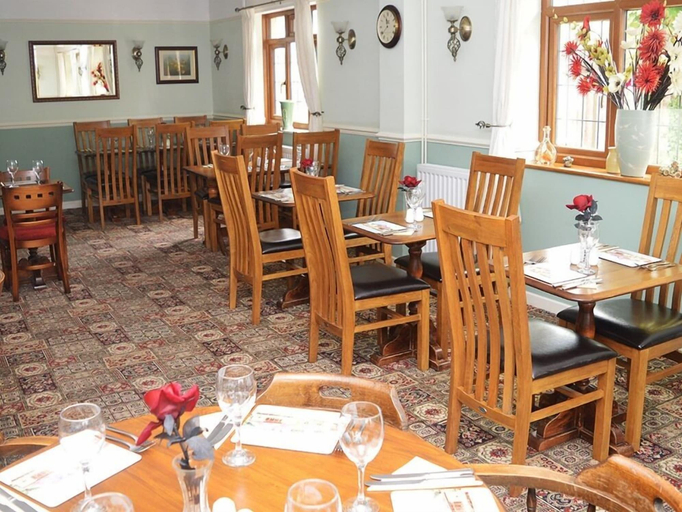 Food & Drinks 5, Dog & Crook Braishfield, Hampshire