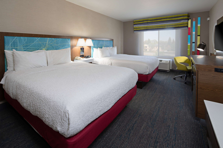 Bedroom 3, Hampton Inn Visalia, Tulare