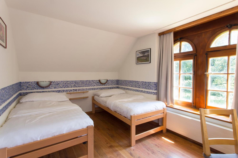 Bedroom 24