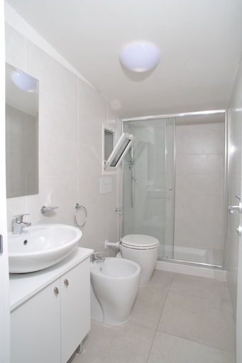 Bathroom 4, Spiaggia Lunga Camping, Foggia
