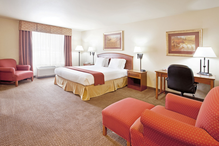 Bedroom 4, Holiday Inn Express & Suites CEDAR CITY by IHG, Iron