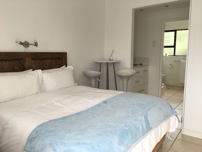 Bedroom 2, Summerhill Self-Catering Accommodation, Cacadu