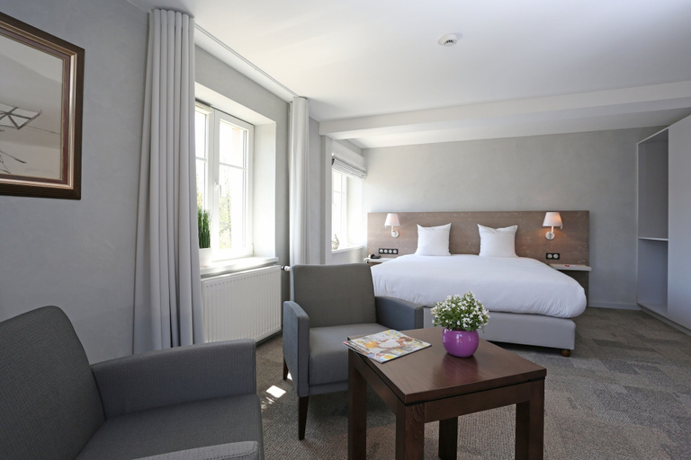 Bedroom 2, Hôtel Jenny, Haut-Rhin