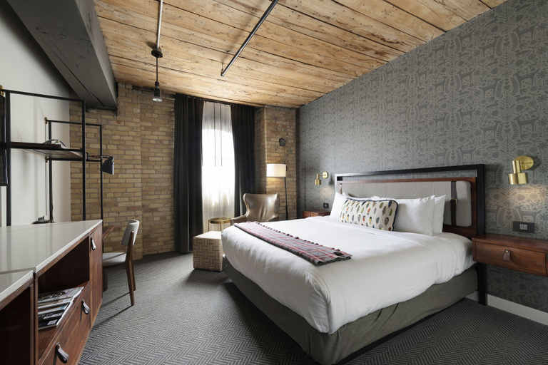 Bedroom 4, Hewing Hotel, Hennepin